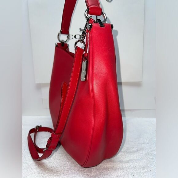 🔥EUC! Coach Large Nomad Glovetanned Leather True Red Msrp:$495.00 - Picture 5 of 12